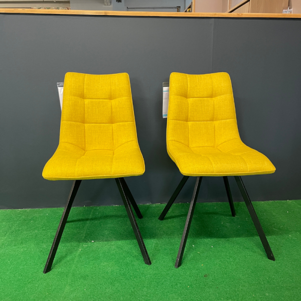 LOT DE 2 CHAISES FUNKY JAUNE - MODÈLE D'EXPOSITION