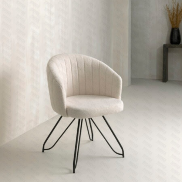 CHAISE ACE