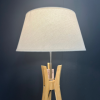 LAMPADAIRE BOIS - MODÈLE D'EXPOSITION